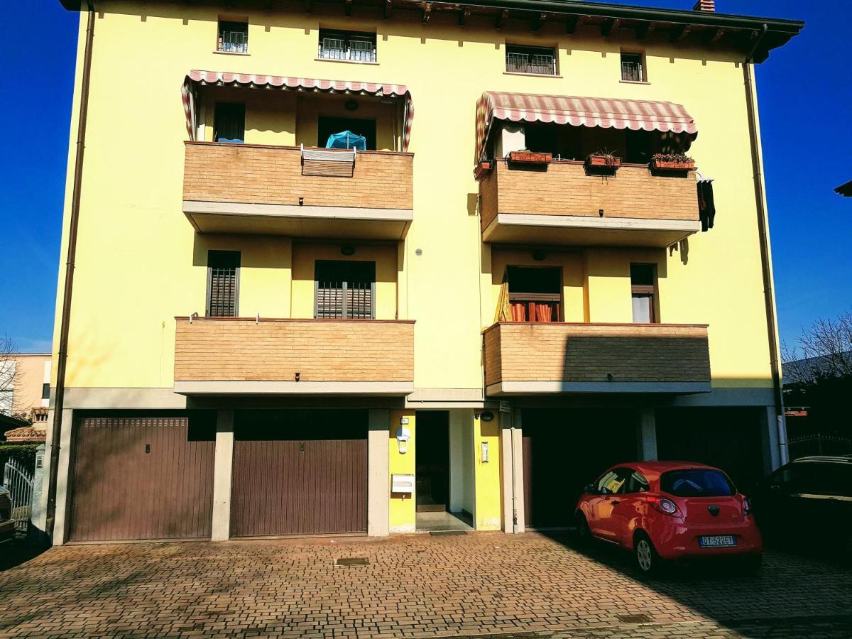 Guest Holiday Filangieri 1 Reggio Emilia Bagian luar foto