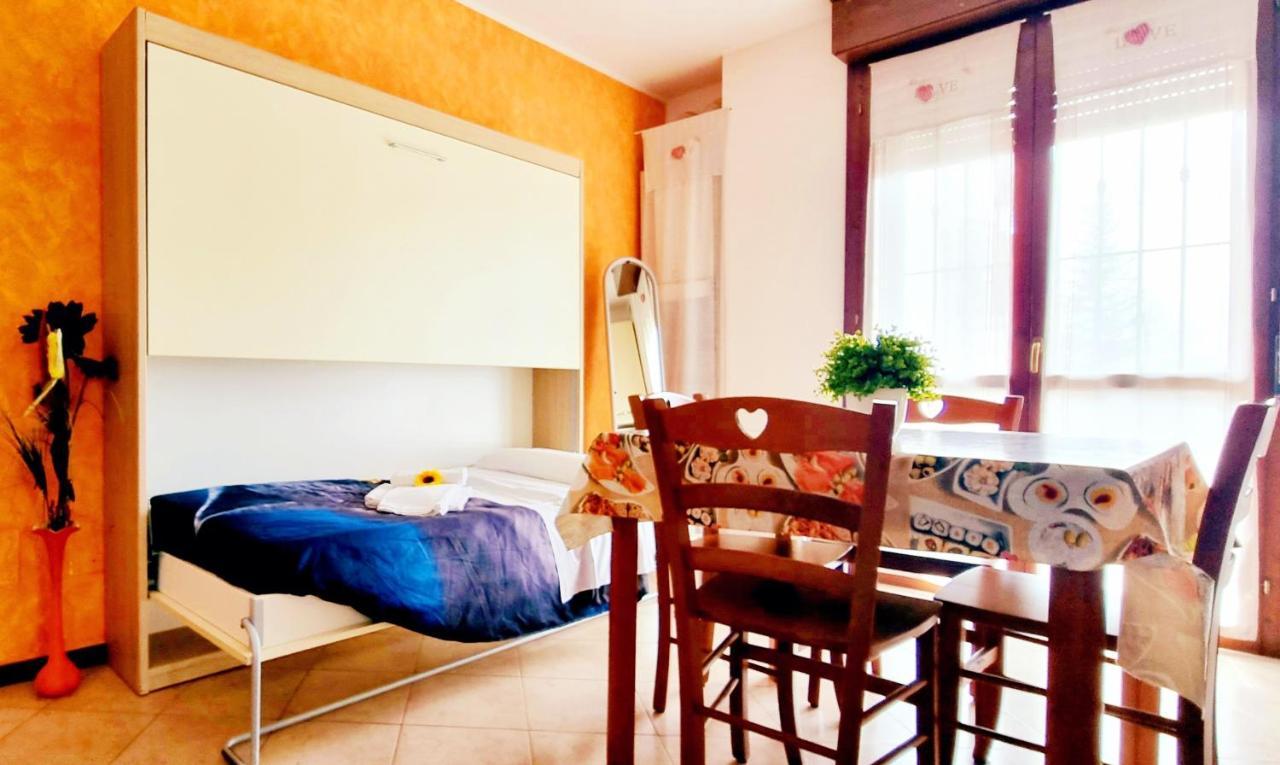 Guest Holiday Filangieri 1 Reggio Emilia Bagian luar foto